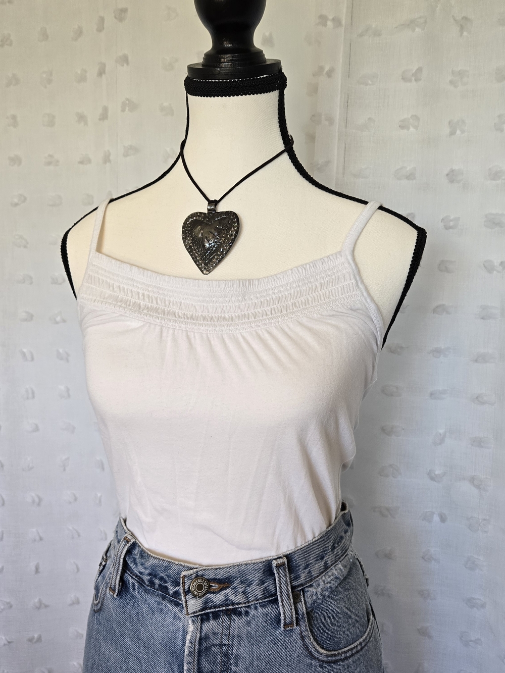 Y2K Abercrombie & Fitch White Shirred Neck Spaghetti Strap Tank Top
